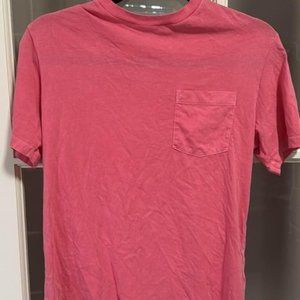 mens pima cotton vineyard vines tshirt size xs.  good used condition